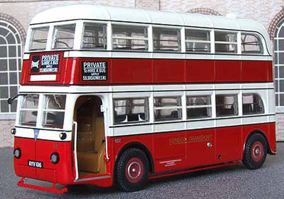 London Transport AEC Q Metro-Cammell